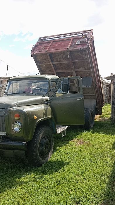 Газ 52 сатылады .