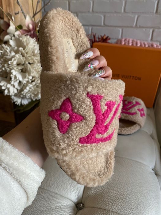 Чехли LV wool 38.39*Lous Vuitton