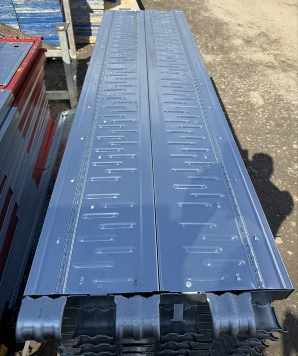 Schela metalica pentru fatada