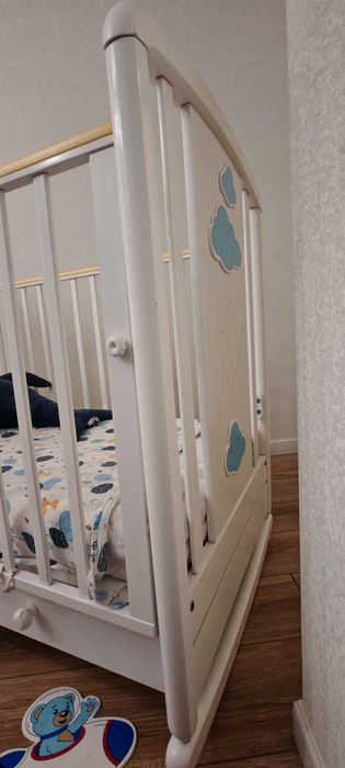 Детский манеж с матрасом