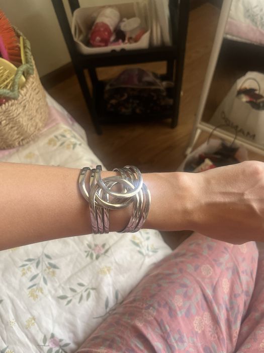 Продаю браслет, очень стильный