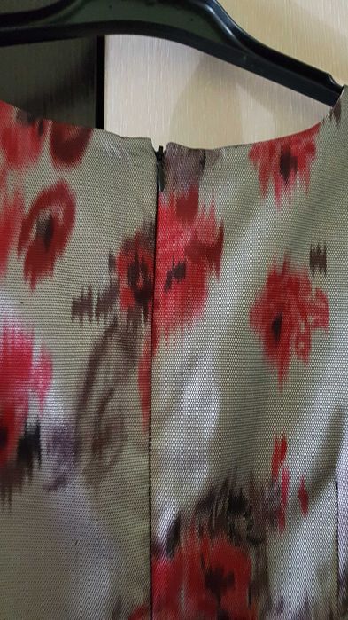 Rochie de ocazie, gri cu roșu, viada, mărimea 42