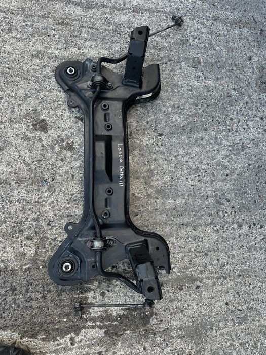 Преден мост Lancia Delta 3 нови тампони.