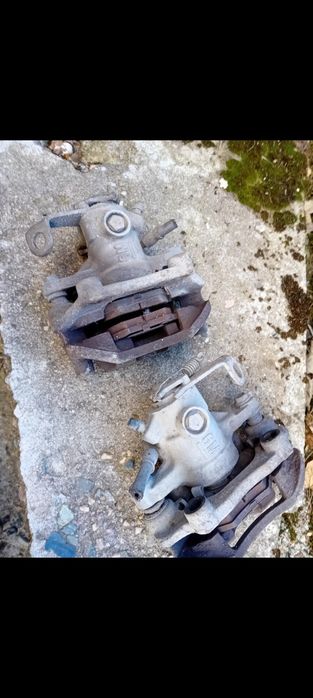 Продавам задни апарати Супорти за опел Зафира