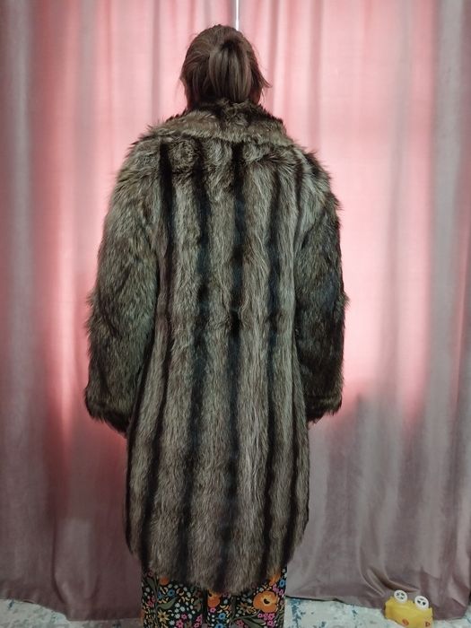 Продам шубу б/у.