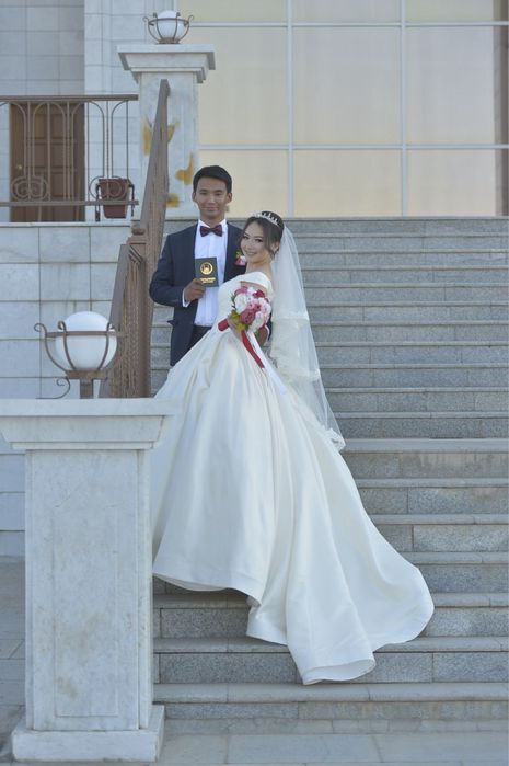 Продам свадебное платье