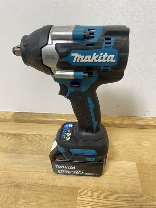 Makita impact DTW 700