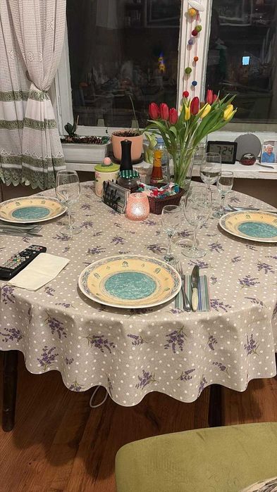 Кухненска кръгла маса фи 110 разтегателна