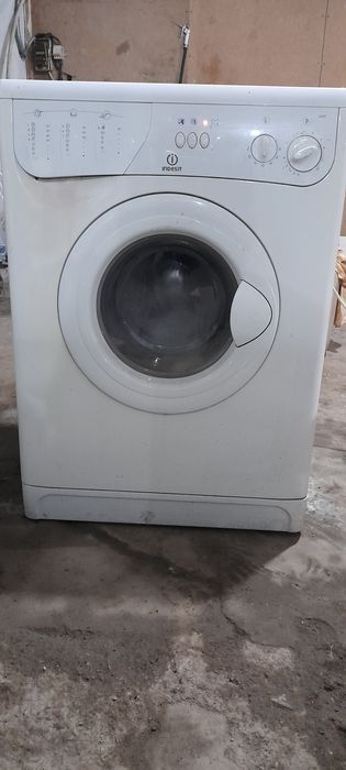 Продам стиральные машины автомат Indesit