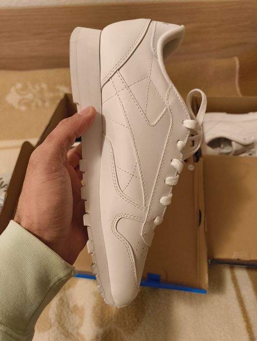 Нови маратонки Reebok classic номер 42 по етикет