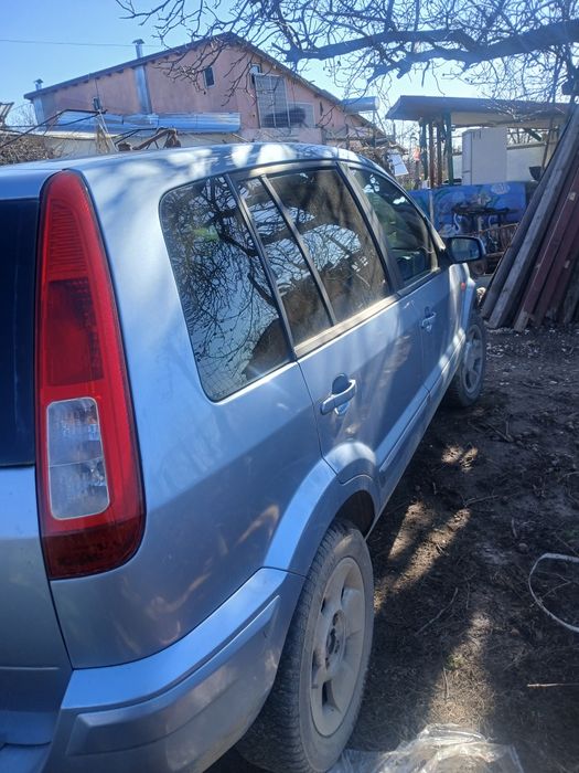 Ford Fusion an 2005 motor 1.4 TDCI totul funcțional
