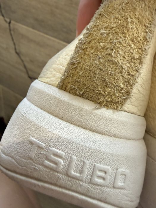 Бели сникърси Tsubo