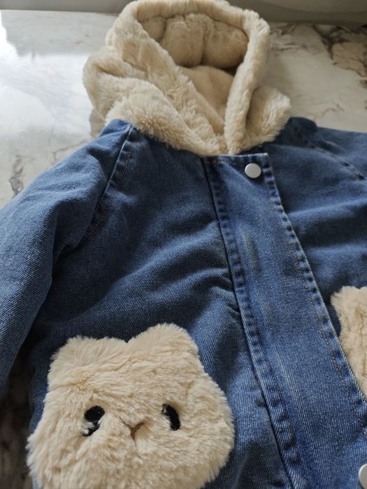 Продам куртку для девочки