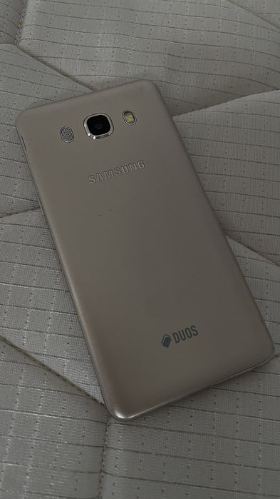 Samsung Galaxy j5