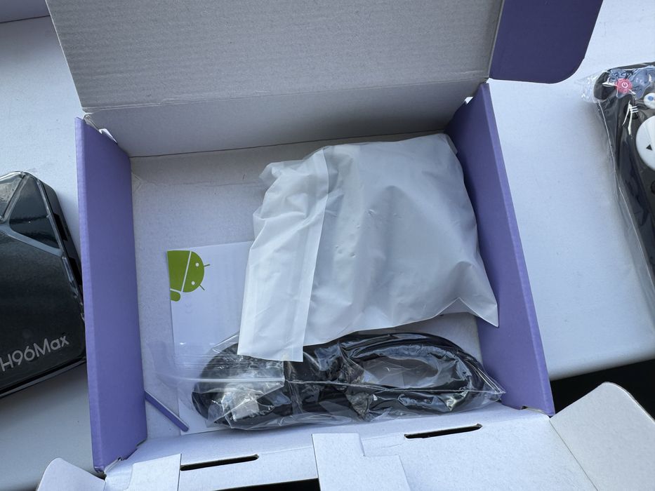 Андроит тв бокс. Android tv box.