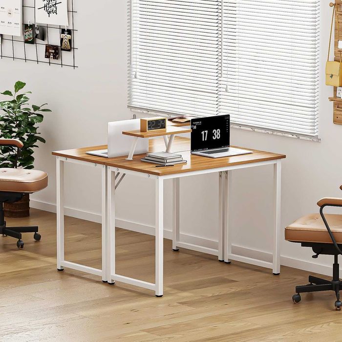 Компютърно бюро с рафтове за съхранение, дървено и метално дъбово бяло