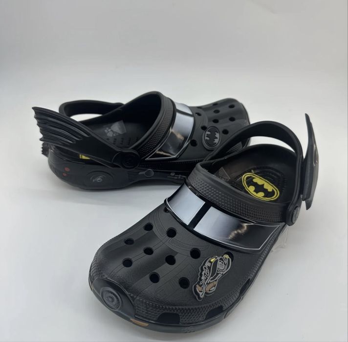 Продаю срочно Crocs Batman
