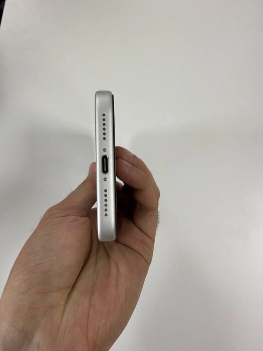 Iphone 17 pro max sotiladi idial