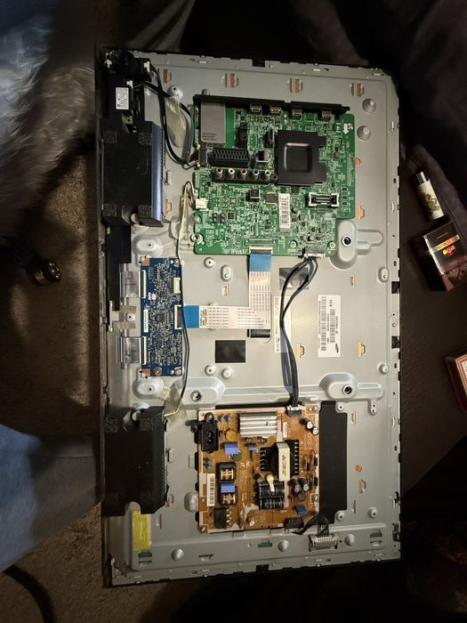 Телевизор Samsung на разбор (на запчасти)