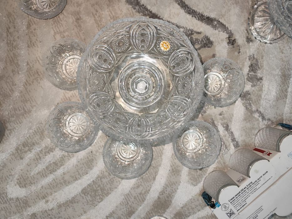 Продается Набор посуды