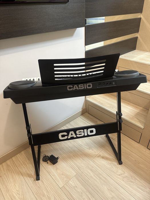 Синтезатор CASIO
