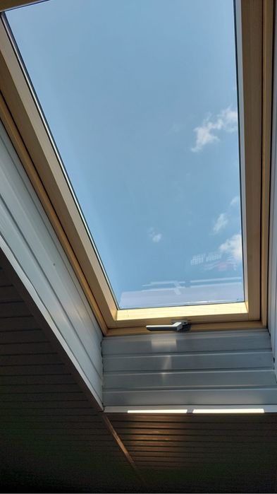 Montez Ferestre de mandarda Velux Fakro Roto si alte marci