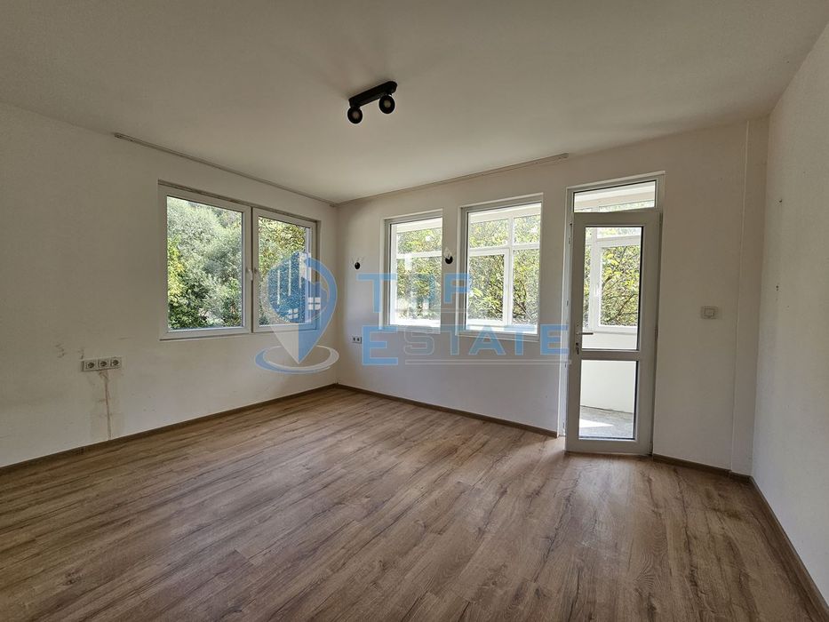 Продава се Четиристаен апартамент в Велико Търново, Асенов - 90 кв.м за 1109 €/кв.м - Снимка #1