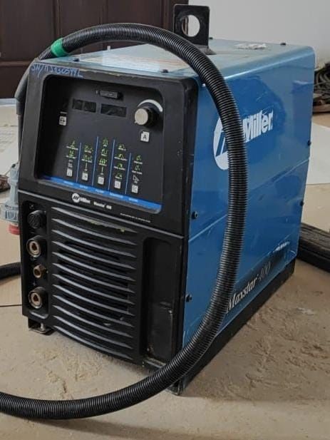 Срочно продам аргоннсварочный аппарат Миллер