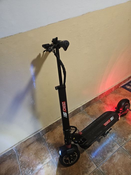 Trotinetă electrică Zero 9
