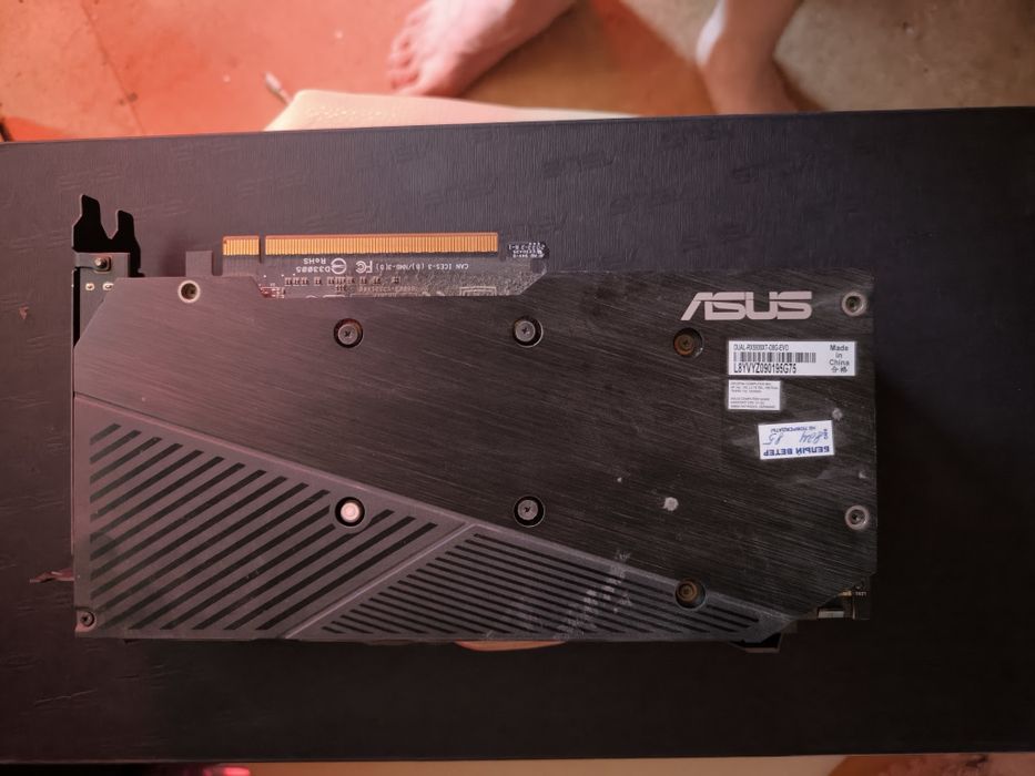 Видеокарта AMD Radeon 5500xt