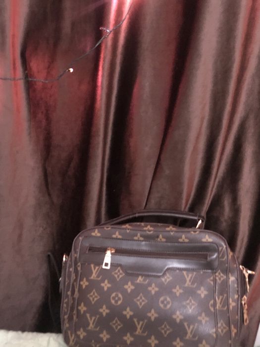 Сумкалар 4мын тенгеден