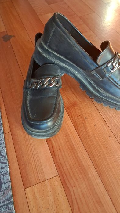 Продам 38 размер состояние  отличное