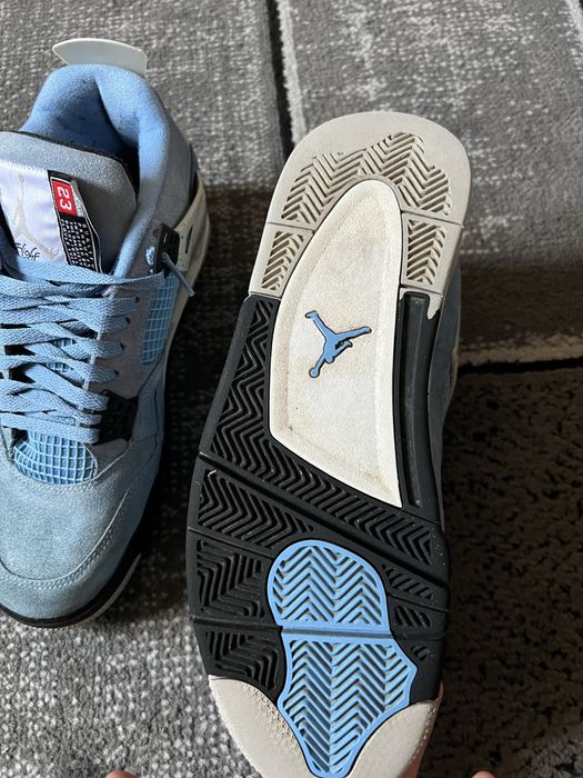 Jordan 4 university blue