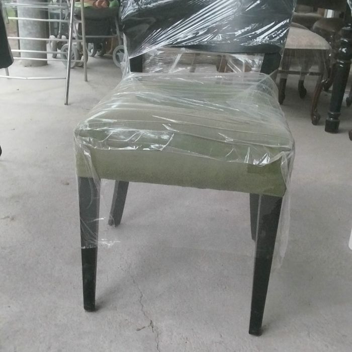 stul sotiladi xolati yaxshi