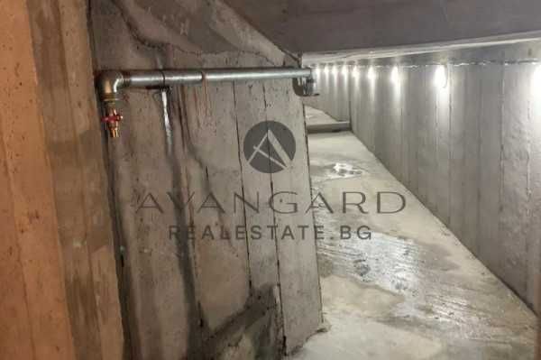 Продава се Къща в Пловдив, Коматево - 6000 кв.м за 116 €/кв.м - Снимка #10