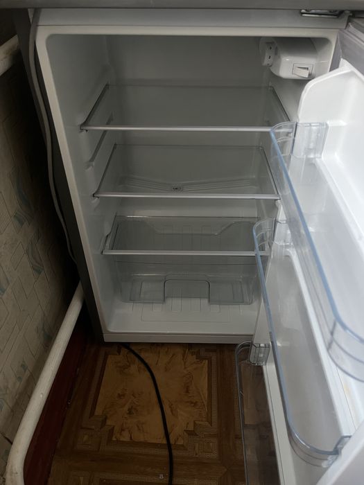 Продам холодильник б/у