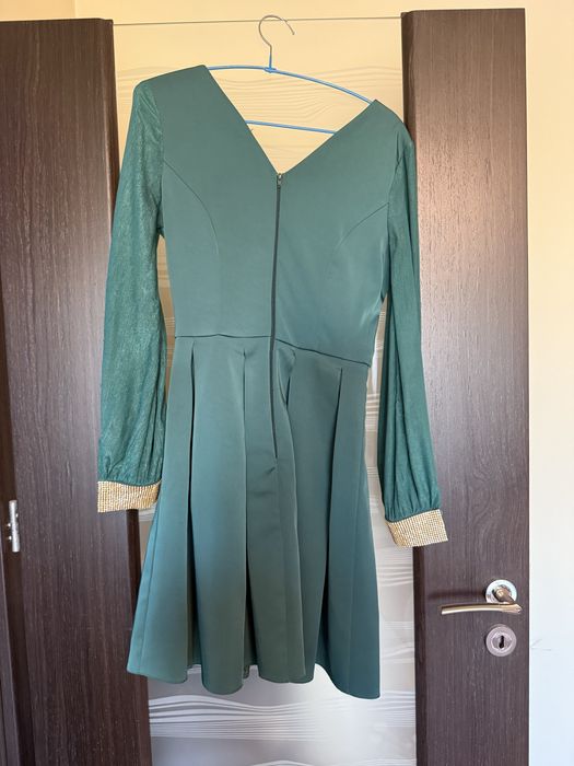 Vend rochie midi Atmosphere
