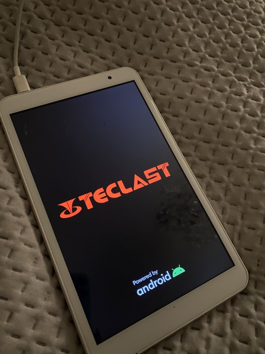 Планшет 32 gb с Китая