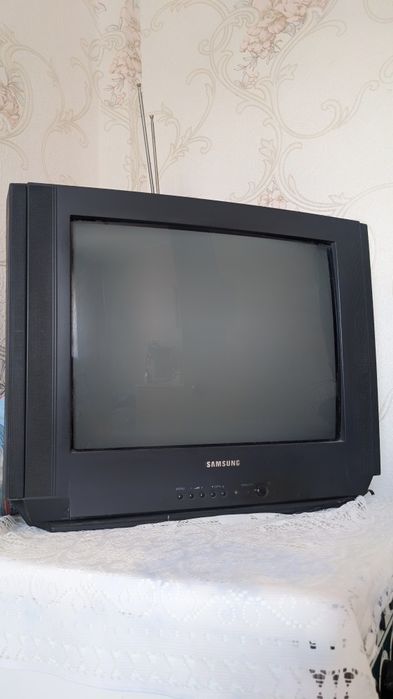 Телевизор Samsung с пультом 53 диагональ рабочий
