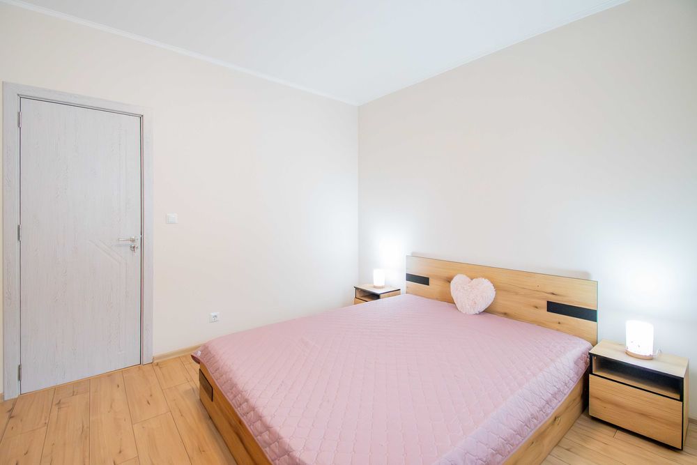 Стилно обзаведен двустаен апартамент в кв. Симеоново