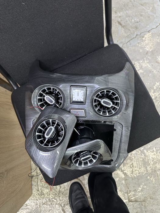 Дефлекторы воздуховода AMG Cobalt