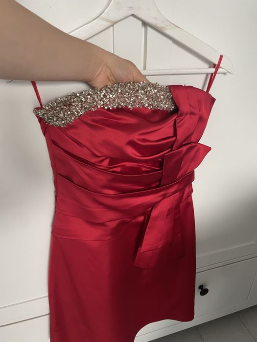 Червени Рокли за 20 лв