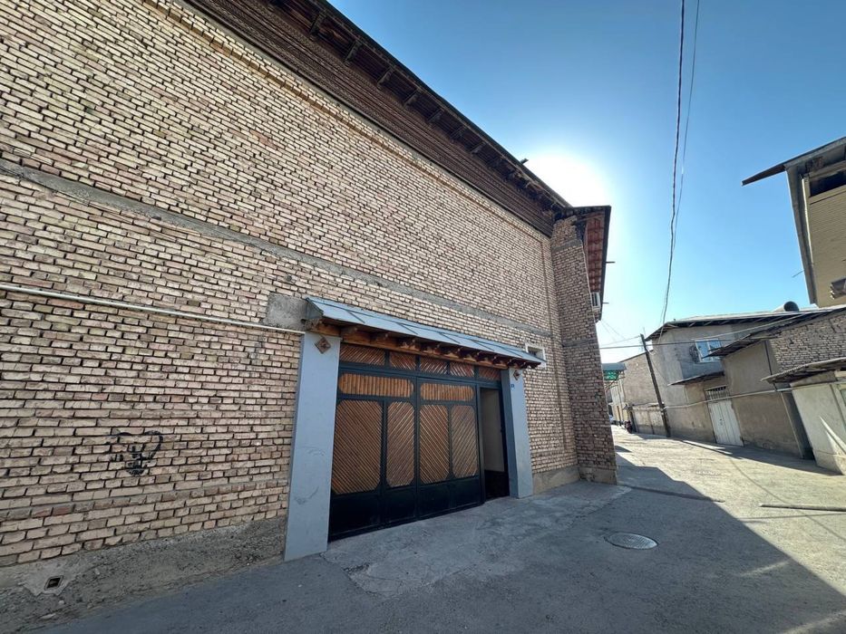 Shaxar markazidan Fayzli Honadon chorsu yaqinida