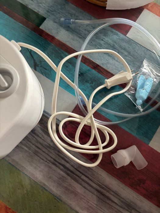 Aparat aerosol cu compresor Omron c101