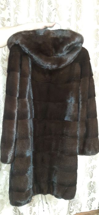 Продам шубу норковую