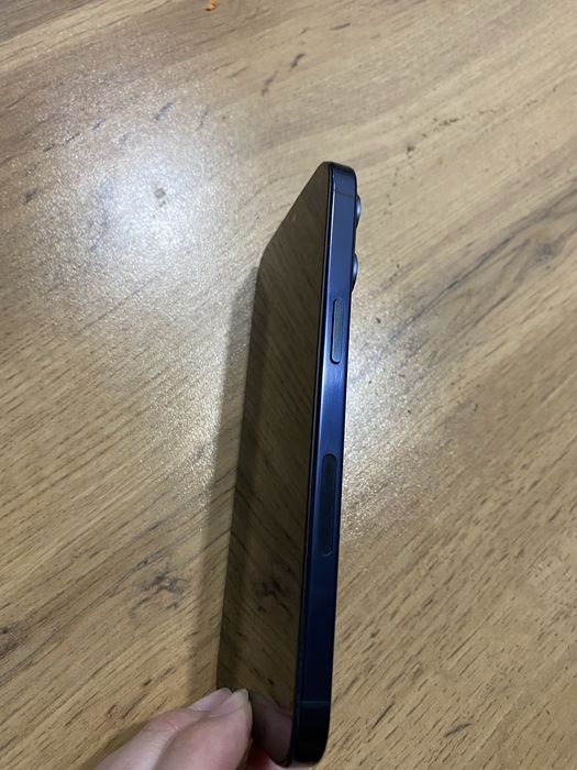 Iphone 15 pro max 256gb e sim