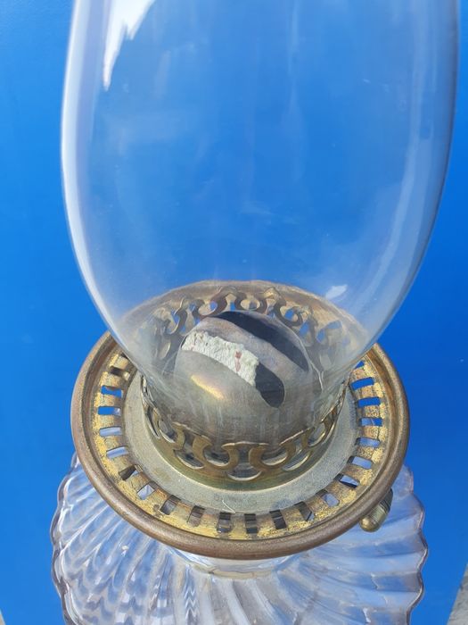 Lampă pe petrol sau gaz