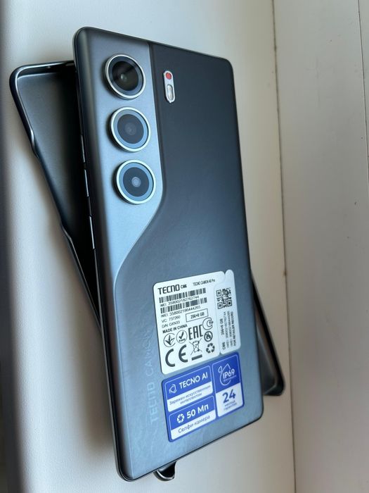 Продам TECNO CAMON 40 pro
