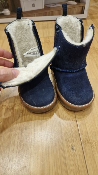 Зимние ботинки для малыша/ угги