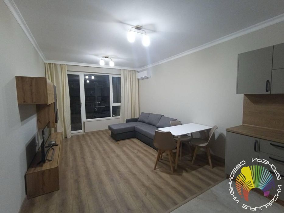 Дава се под наем Двустаен апартамент в Бургас, Изгрев - 59 кв.м за 561 € - Снимка #2